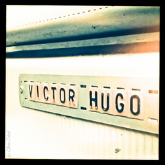 Victor (tiret) Hugo